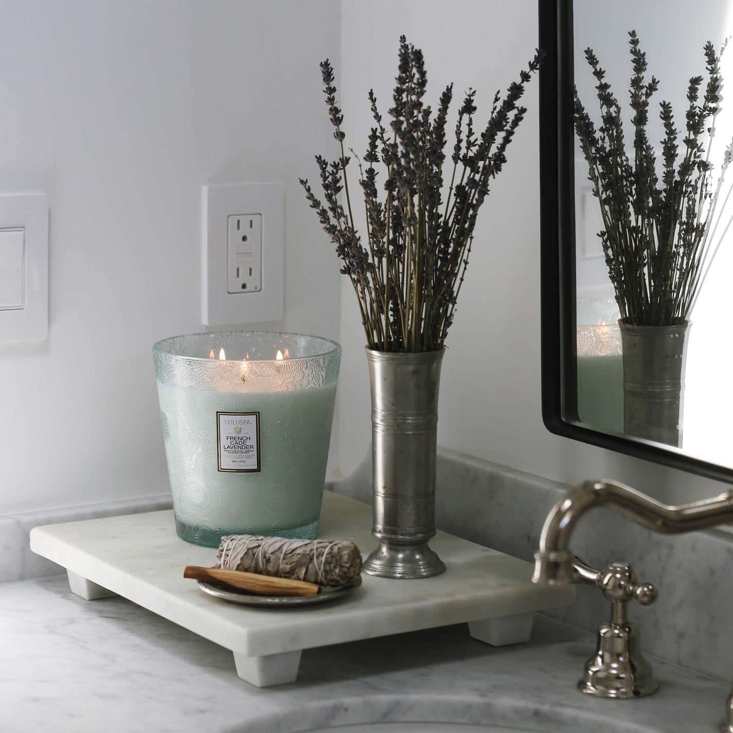 VOLUSPA French Cade & Lavender Boxed 3 Wick Hearth Candle