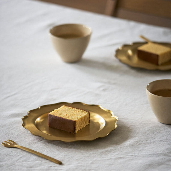 Fog Linen Work Brass Ruffle Edge Tray (M)