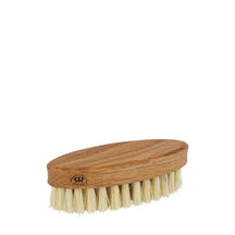 Redecker Nail Brush - Oak + Tampico Bristle