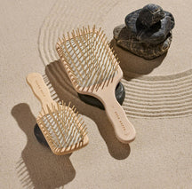 Acca Kappa Natura Paddle Hair Brush with Wooden Pins