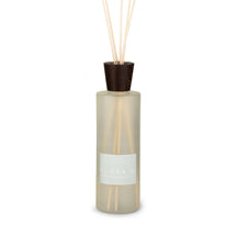 LINARI Calla Diffuser + Reeds - FEW REMAIN!