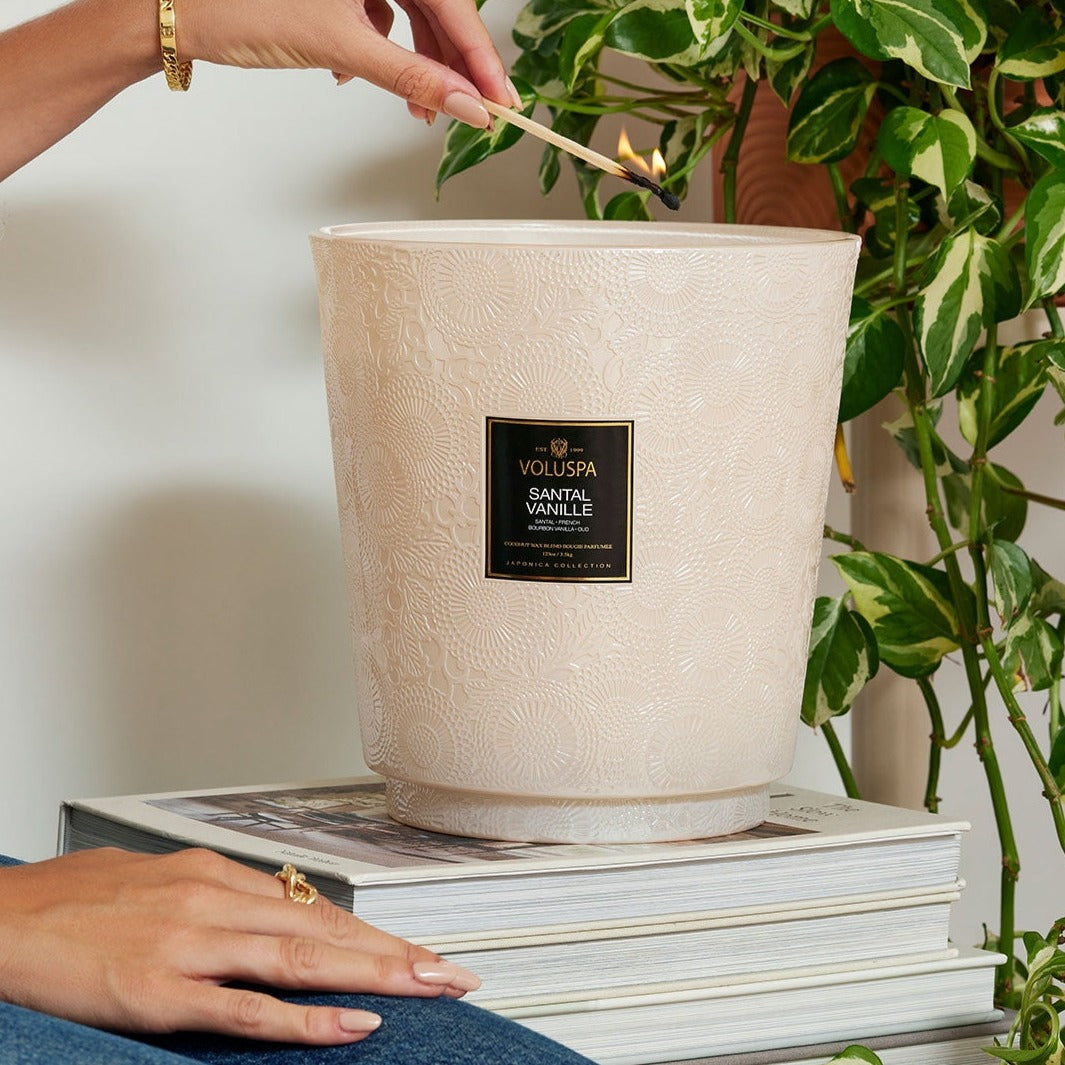 VOLUSPA Santal Vanille 250hr/3.5kg Hearth Candle