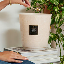VOLUSPA Santal Vanille 250hr/3.5kg Hearth Candle