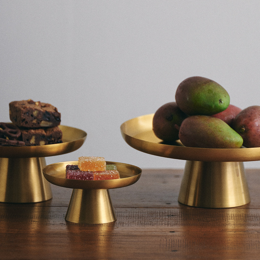Fog Linen Work Brass Cake Stand (M)