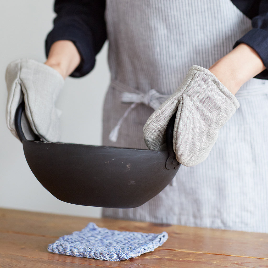 Fog Linen Work Linen Oven Mitten: Natural