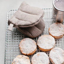 Fog Linen Work Linen Oven Mitten: Natural