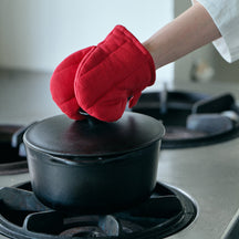 Fog Linen Work Linen Oven Mitten: Red