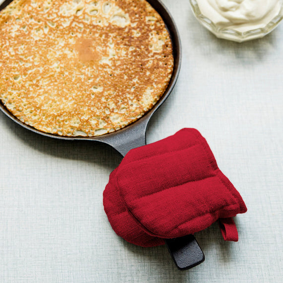 Fog Linen Work Linen Oven Mitten: Red