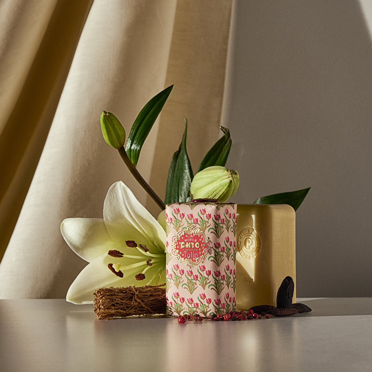 Claus Porto Chic Tulip Soap - 150g