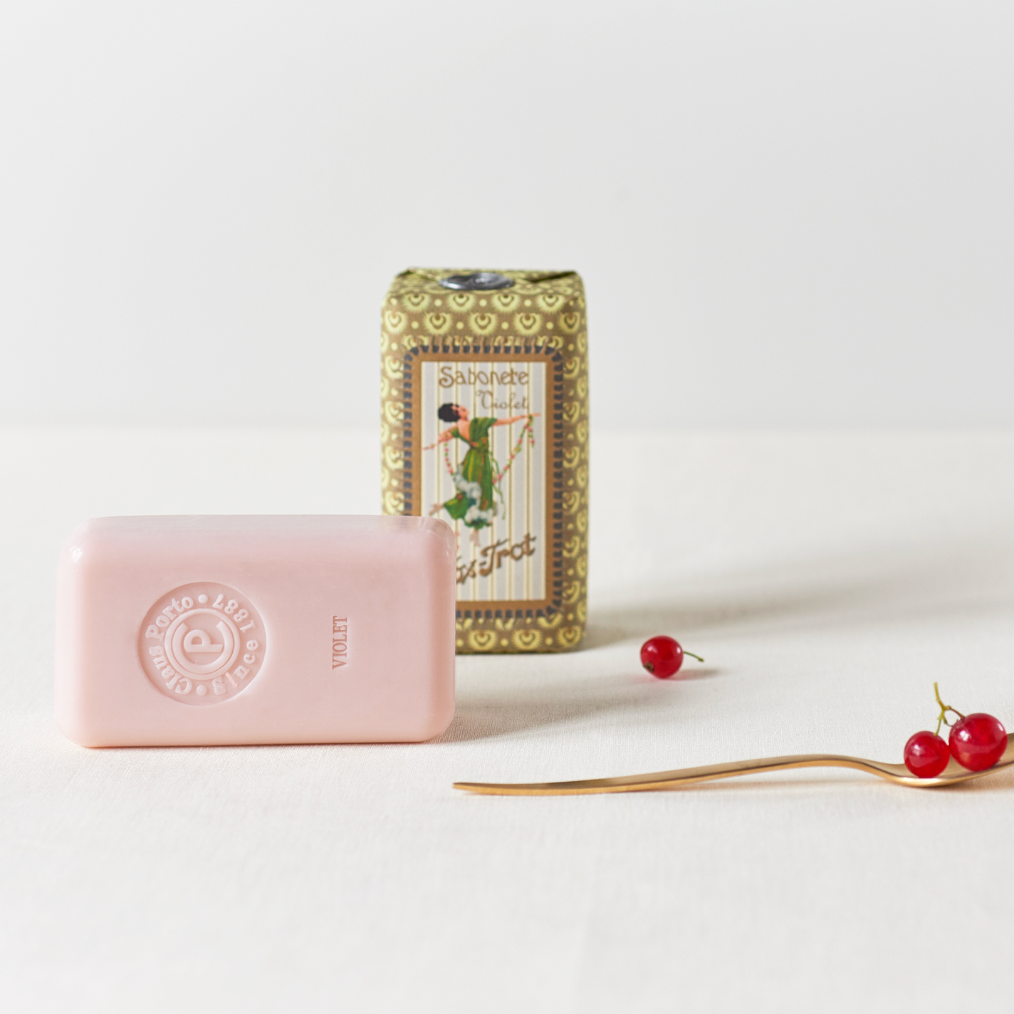 Claus Porto Fox Trot Violet Soap - 150g