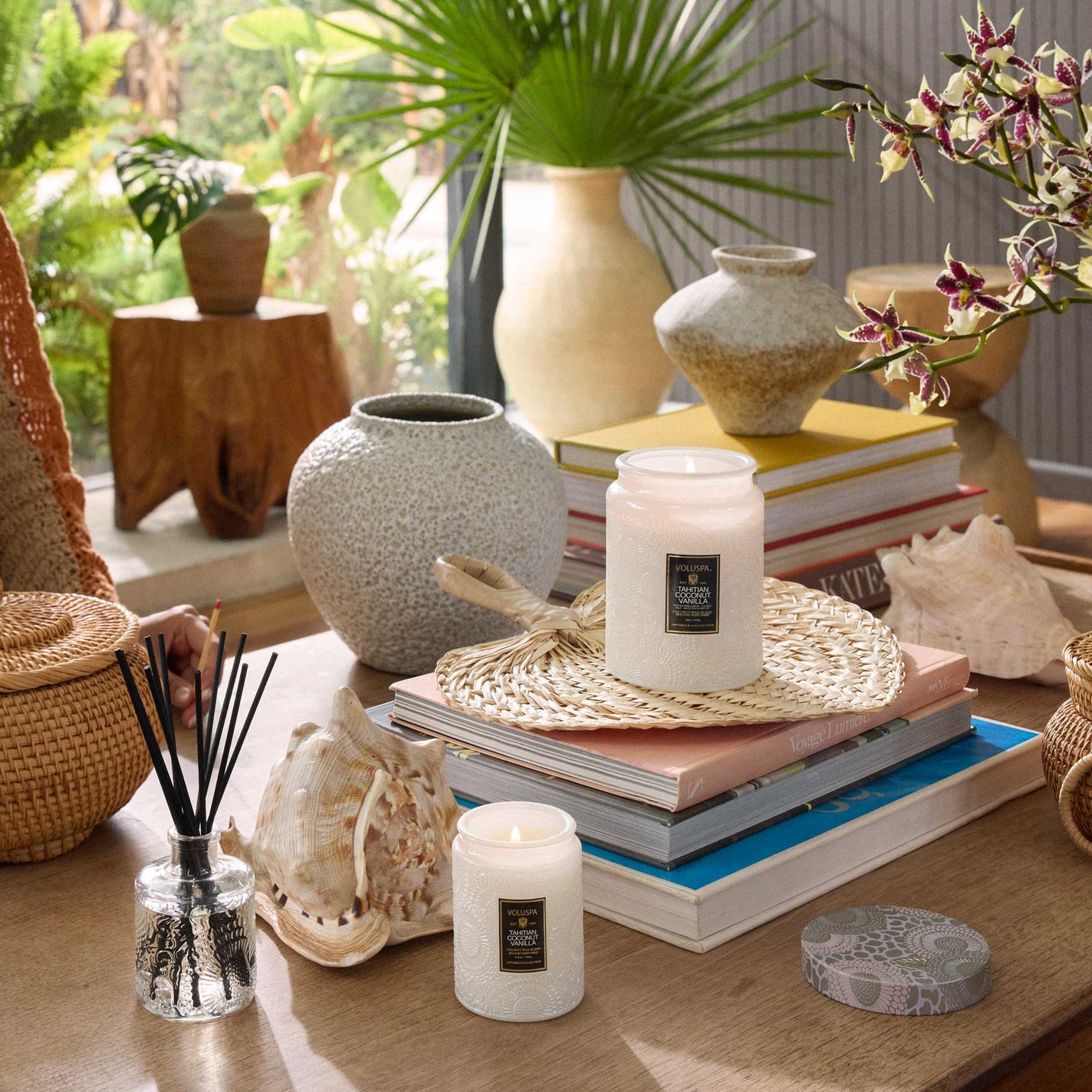 VOLUSPA Tahitian Coconut Vanilla 50hr Candle Jar