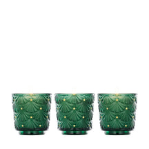 VOLUSPA Noble Fir Garland Pedestal Candle Trio