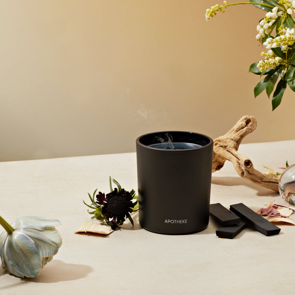 APOTHEKE Charcoal Classic Candle