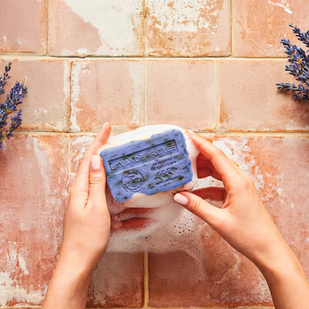La Maison du Savon de Marseille Shea Butter Soap 250g - Lavande Broyee / Crushed Lavender