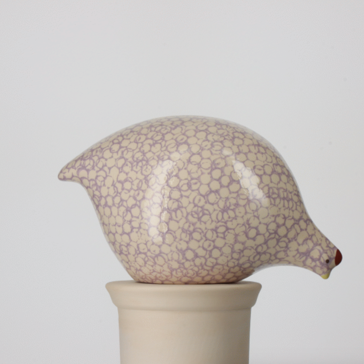Les Ceramiques de Lussan Quail Pecking - Mauve
