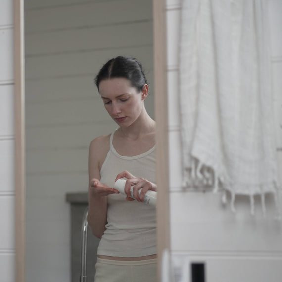Salus Clarifying Facial Cleansing Milk