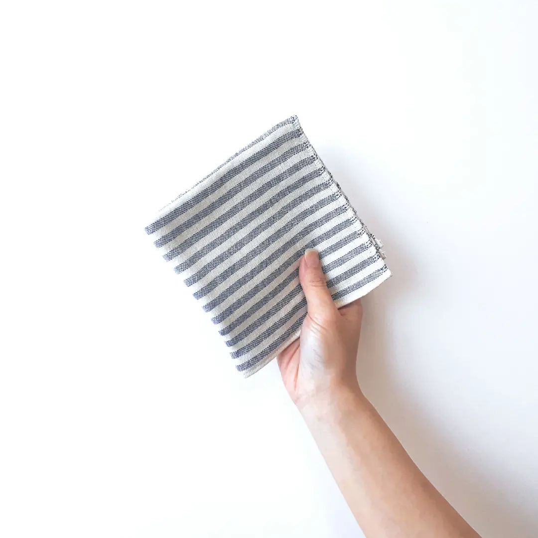 Sasawashi Gauze Handkerchief - Navy Stripe
