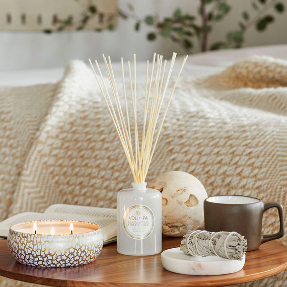 VOLUSPA Eucalyptus & White Sage 100hr Candle