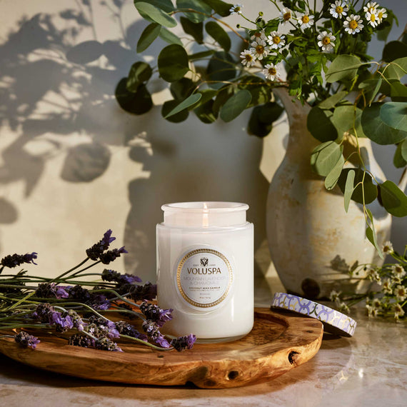 VOLUSPA Mountain Lavender & Chamomile 100hr Candle