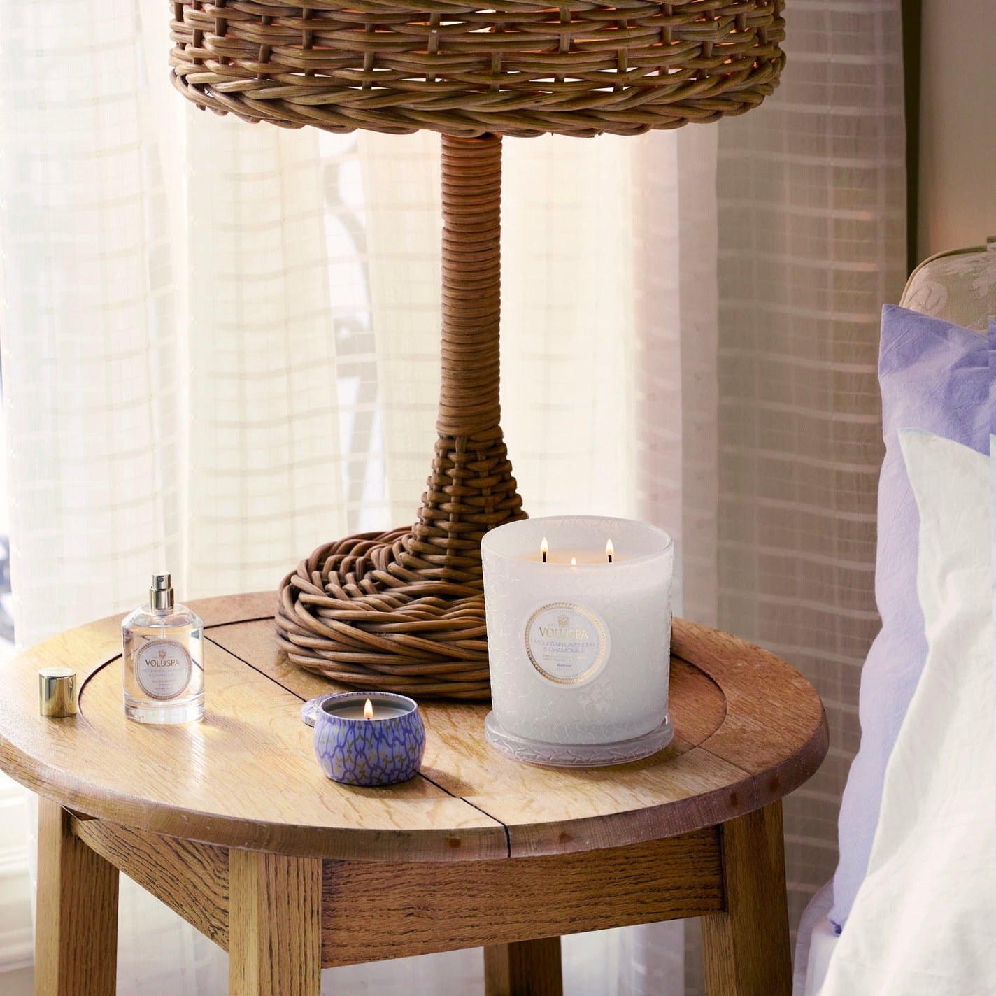 VOLUSPA Mountain Lavender & Chamomile Decorative Candle