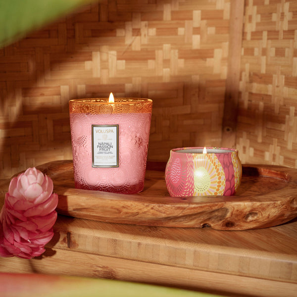 VOLUSPA Nāpali Passion Fruit Decorative Candle