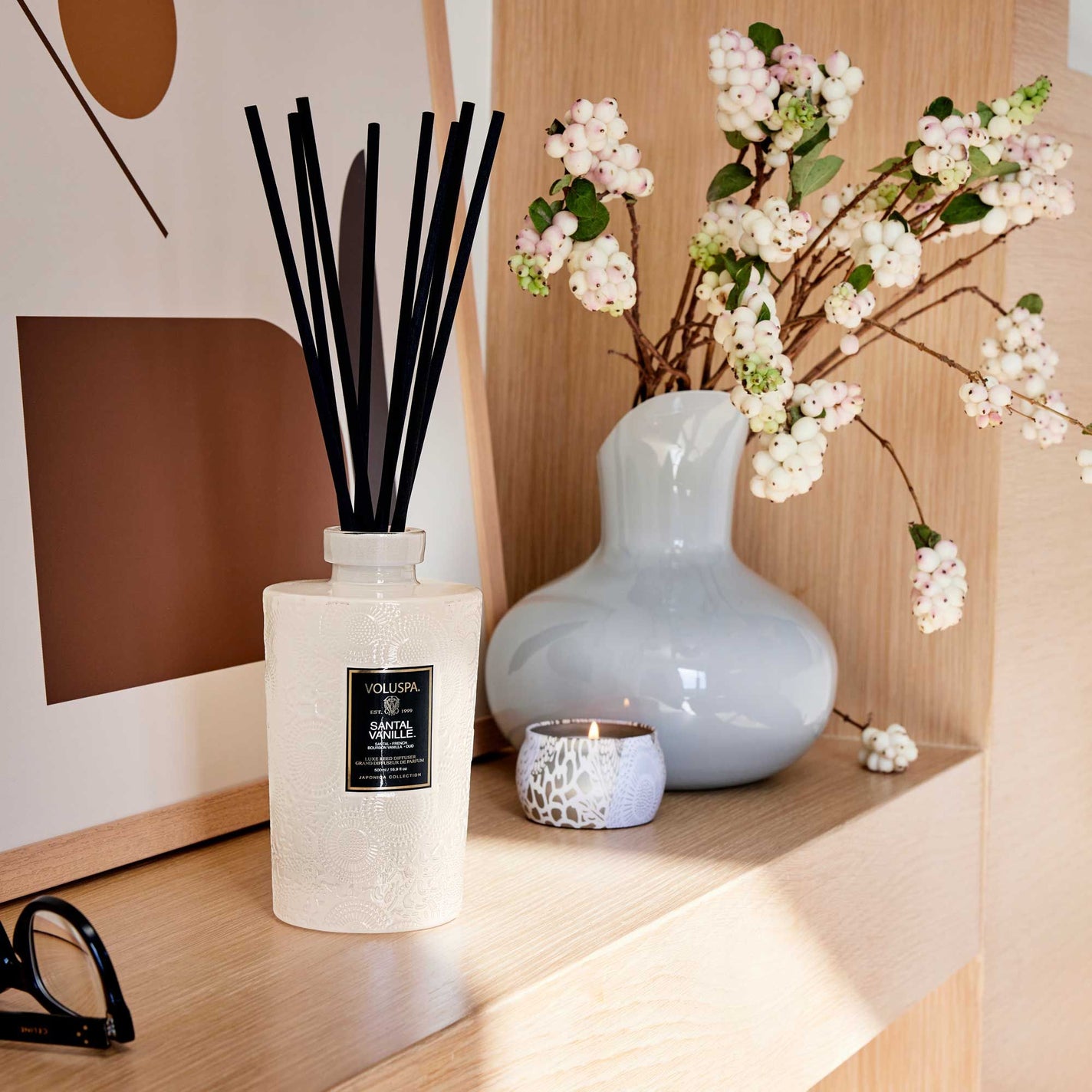 VOLUSPA Santal Vanille Decorative Candle