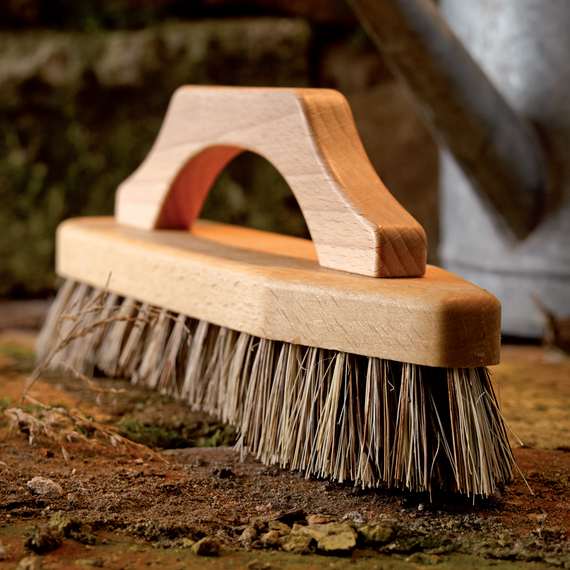 Redecker Scrub Brush - Bow Shaped Handle