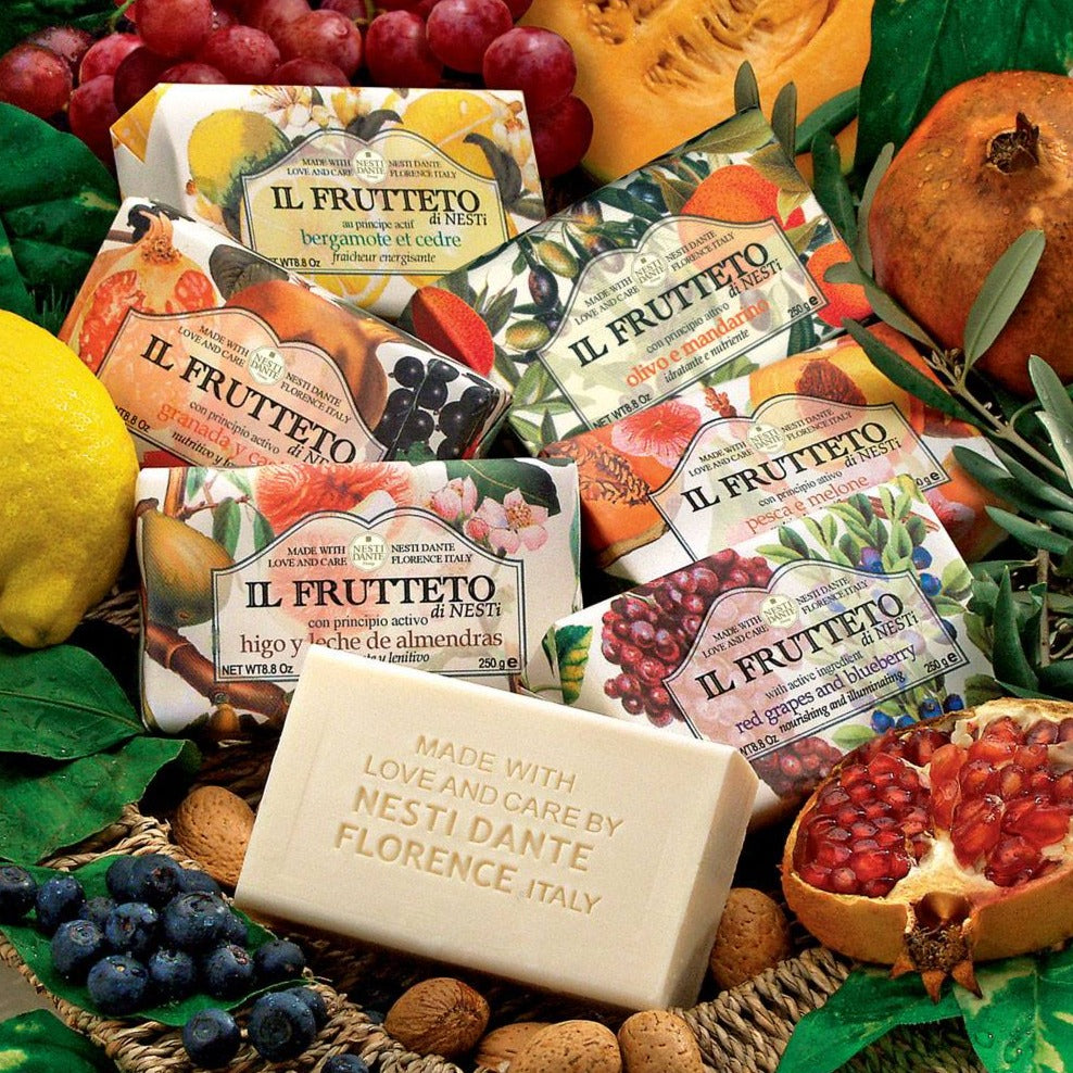 Nesti Dante Red Grapes & Blueberry Soap