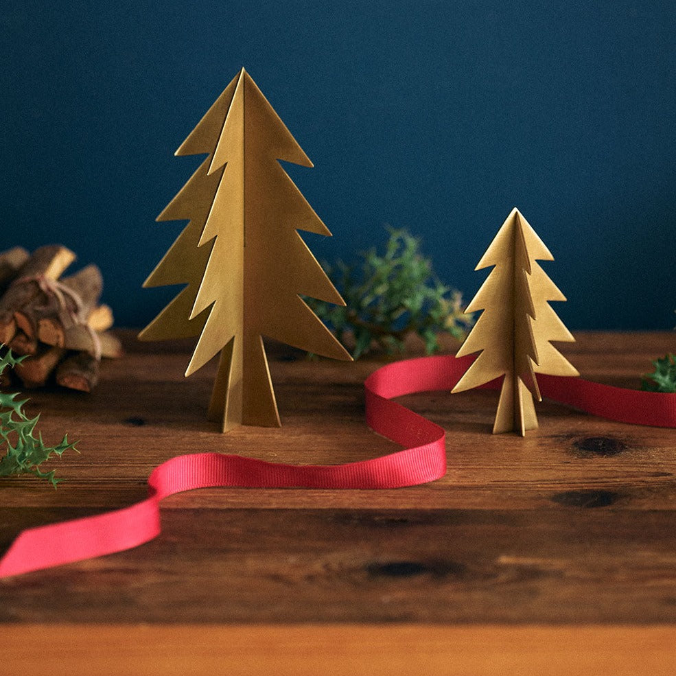 Fog Linen Work Brass Christmas Tree: Medium