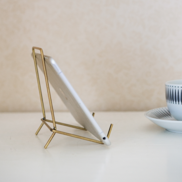 Fog Linen Work Brass Stand: Medium