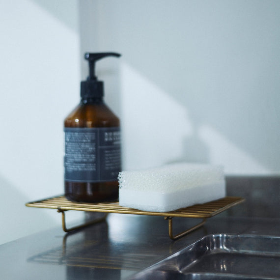 Fog Linen Work Brass Wire Stand: Rectangular