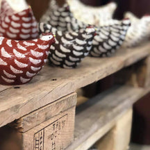 Les Ceramiques de Lussan Noir Moucheté Blanc Hen - 12.5cm