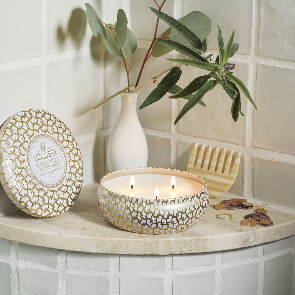 VOLUSPA Eucalyptus & White Sage 3 Wick Candle